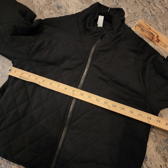 Lululemon Black Quilted Calm Jacket Size 6 Soft Cotton Athleisure Active Cozy - Picture 2 of 16